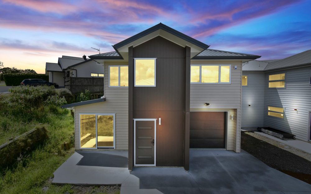 This brand new two-story familyhome for sale offers functional and easy-going living