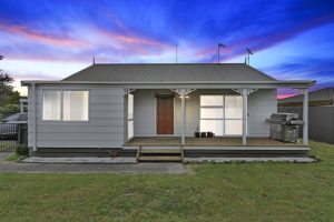 This comfortable family home is a fabulous destination & peaceful retreat